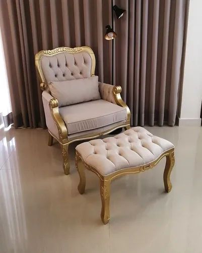 Poltrona Entalhada Imperador Cibele Capitonê Luiz XV – Sofisticação Clássica para sua Decoração